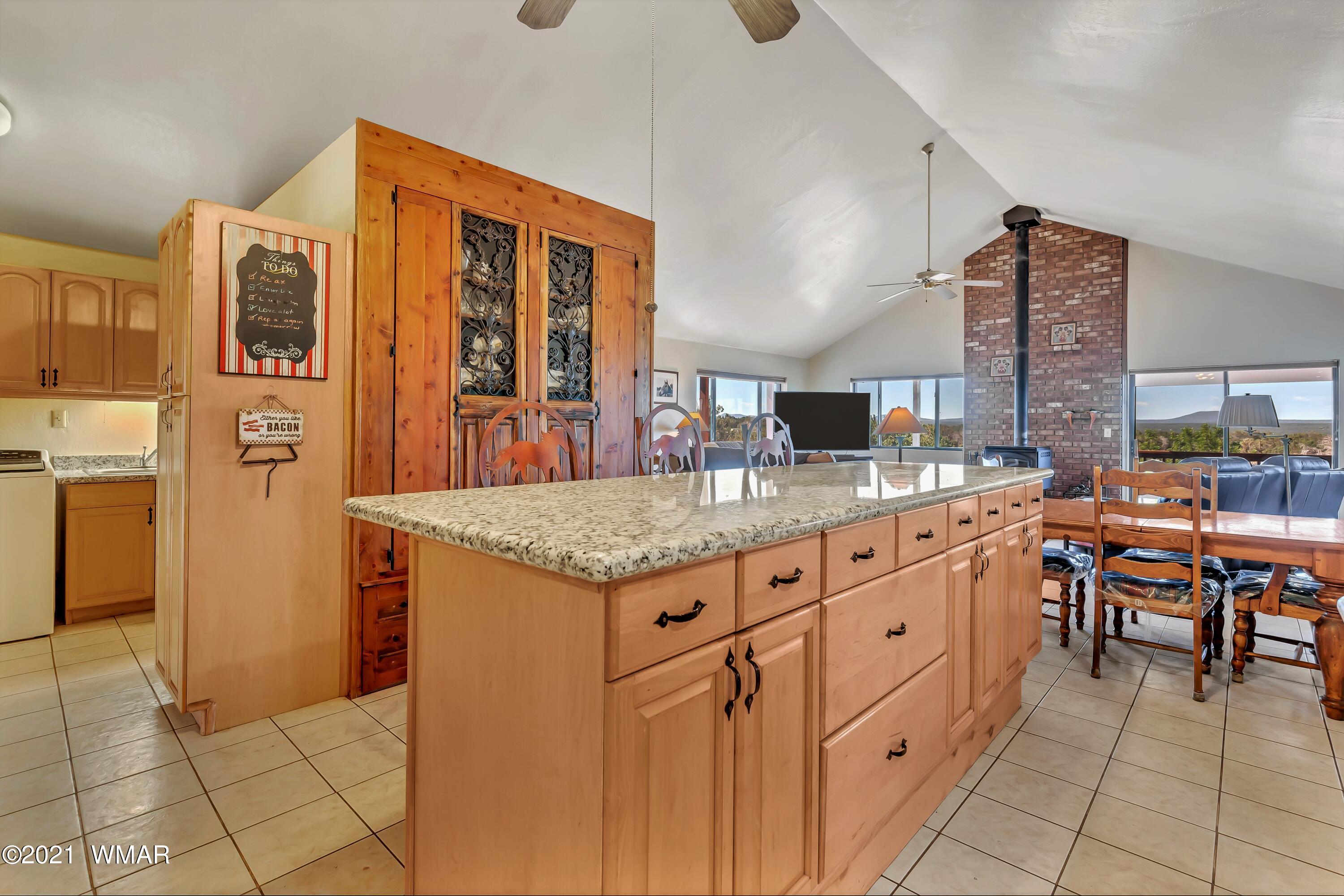 9125 Grant Road Show Low, AZ 85901 - Photo 35 of 64 Gallery Image 35