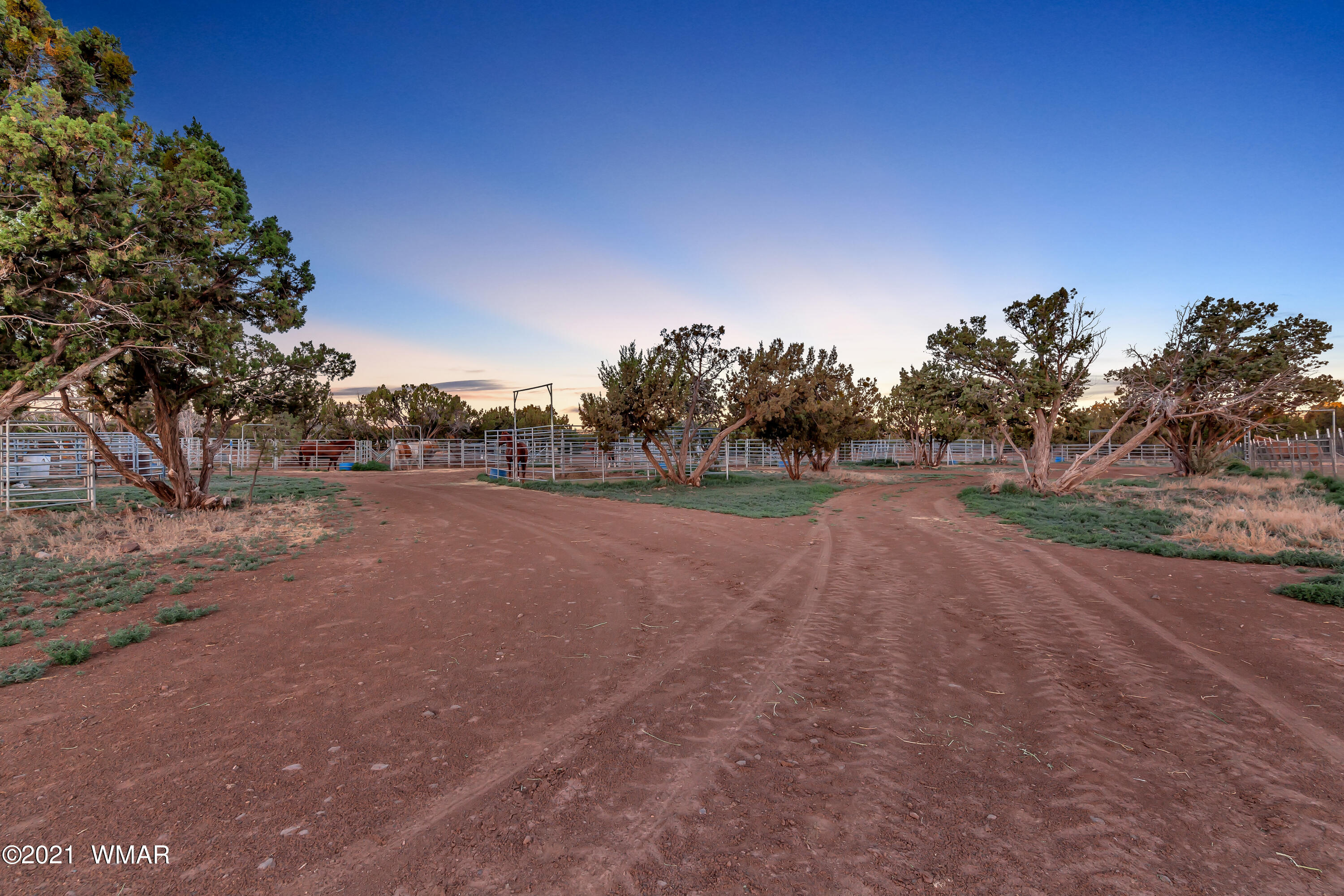 9125 Grant Road Show Low, AZ 85901 - Photo 56 of 64 Gallery Image 56