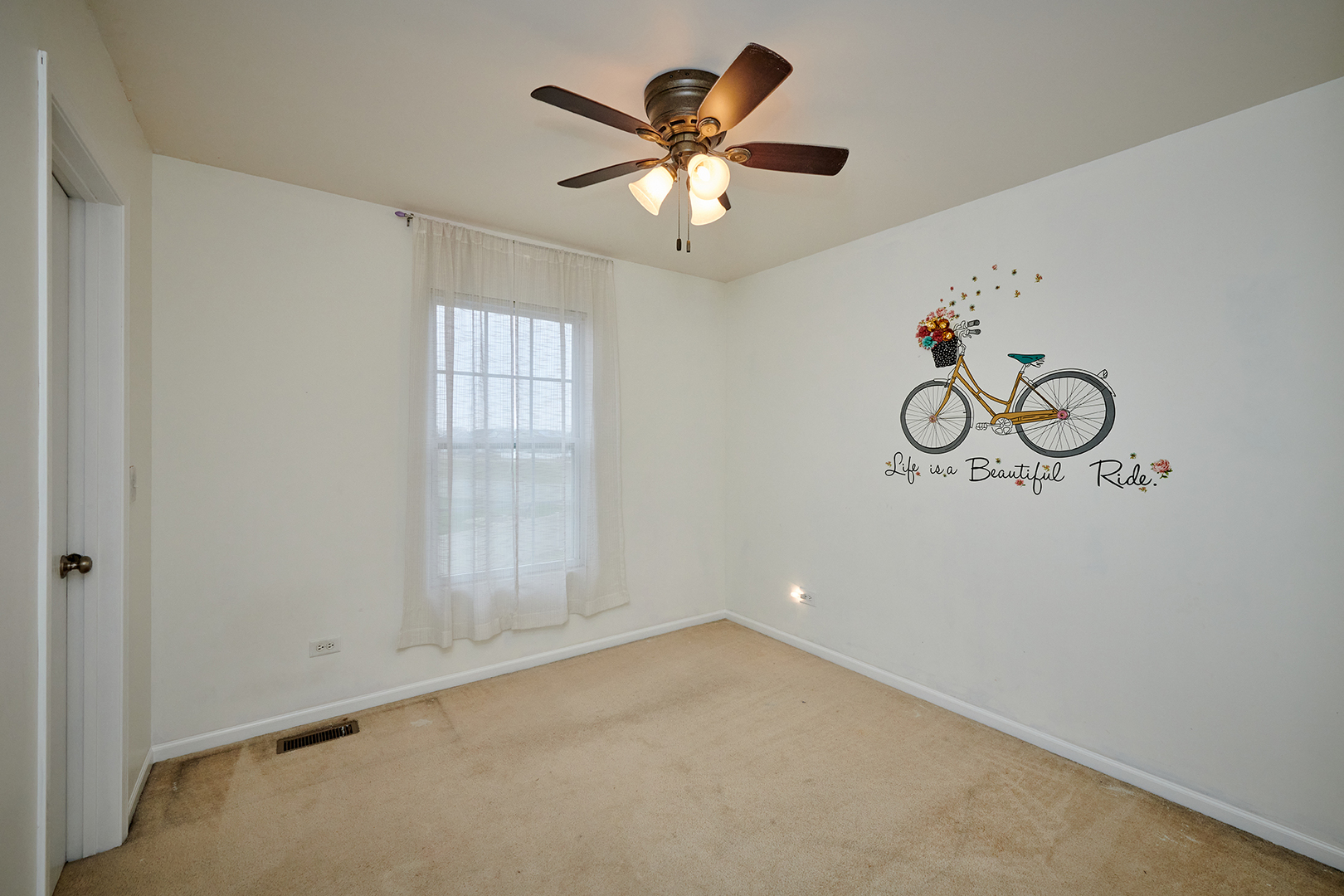540 Wynbrooke Road Romeoville, IL 60446 - Photo 16 of 27 a view of an empty room