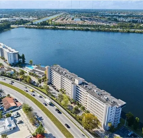 $280,000 | 1175 Northeast Miami Gardens Drive, Unit 703, Miami, FL 33179