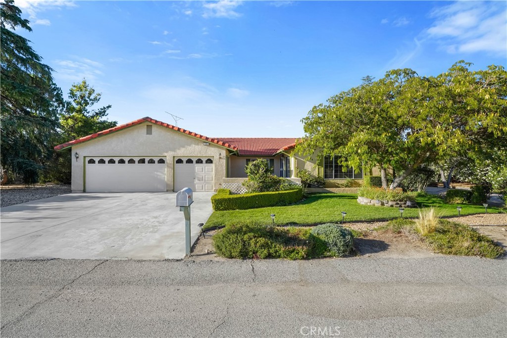 15817 Boca Raton Avenue Llano, CA 93544 - Photo 1 of 49