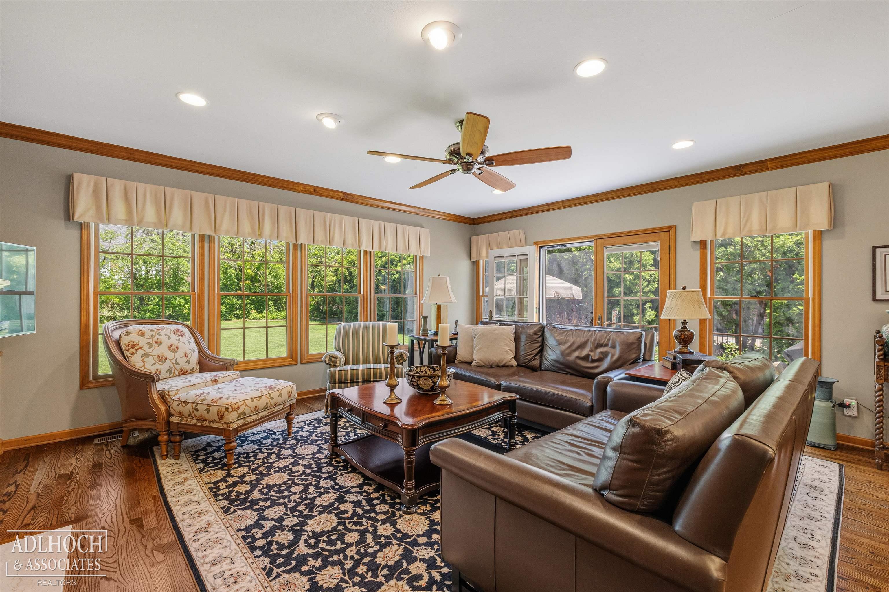 1254 Berkshire Road Grosse Pointe, MI 48230 - Photo 8 of 36