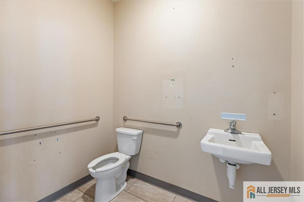 112 West Merchant Street Audubon, NJ 08106 - Photo 15 of 33