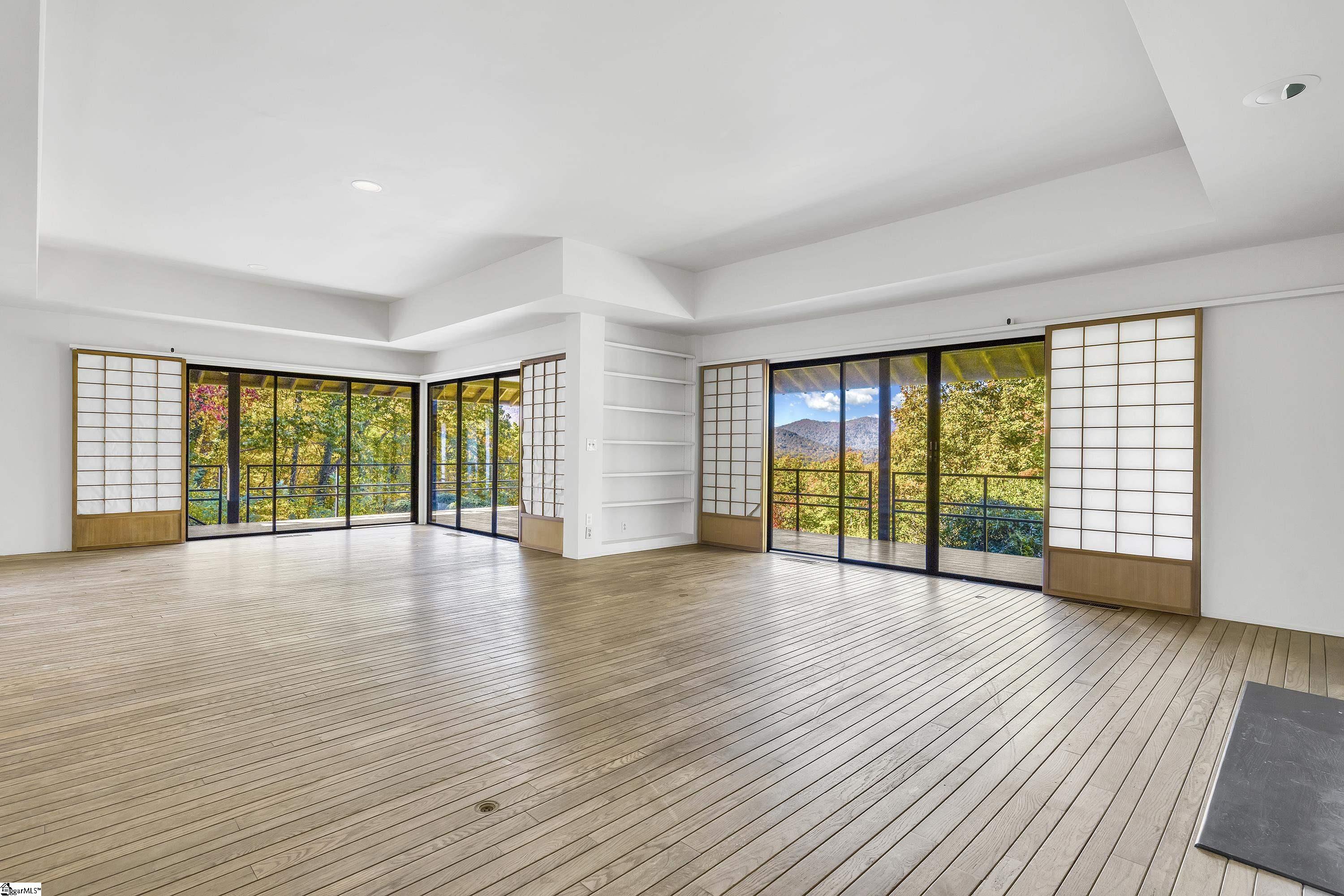308 Hearthstone Ridge Road Landrum, SC 29356 - Photo 10 of 30 Gallery Image 10