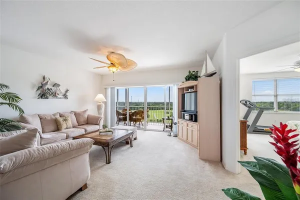 $2,500 | 1200 Country Club Drive, Unit 2301, Largo, FL 33771