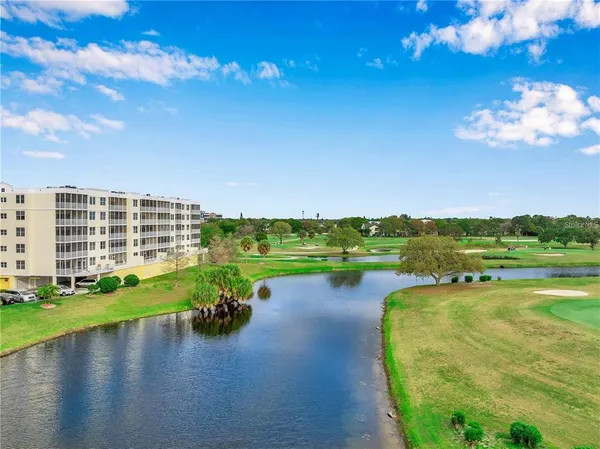 $2,500 | 1200 Country Club Drive, Unit 2301, Largo, FL 33771