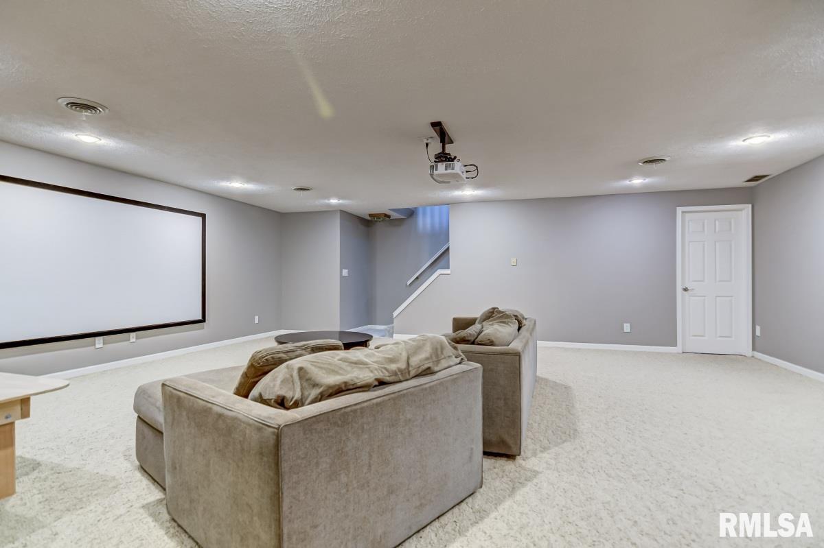 3500 Persimmon Drive Springfield, IL 62712 - Photo 42 of 61 Gallery Image 42