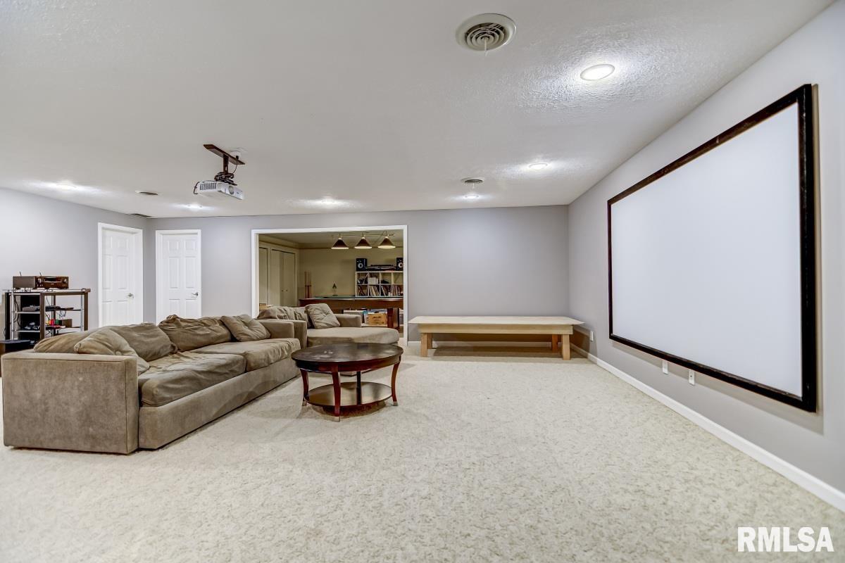 3500 Persimmon Drive Springfield, IL 62712 - Photo 45 of 61 Gallery Image 45