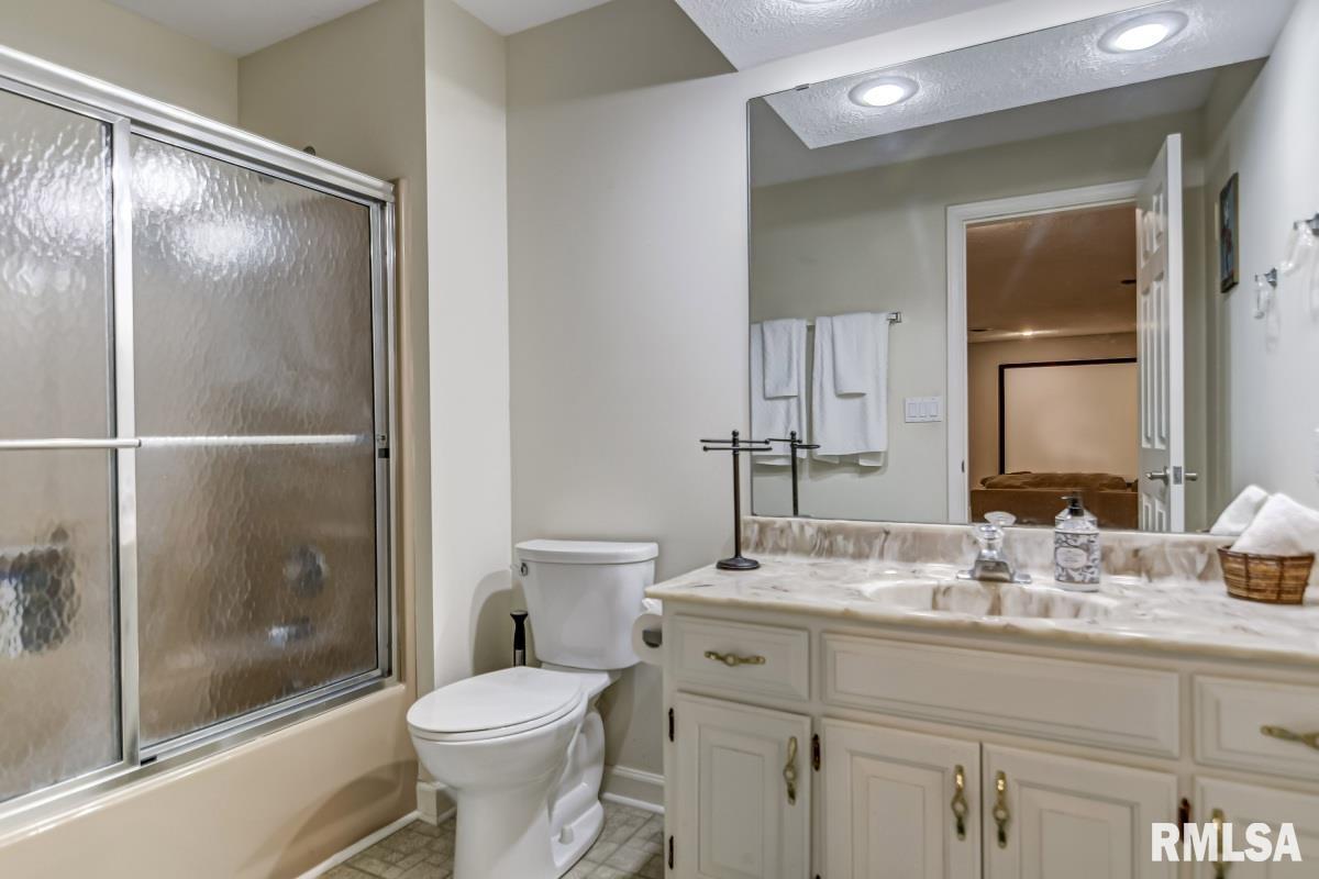 3500 Persimmon Drive Springfield, IL 62712 - Photo 46 of 61 Gallery Image 46