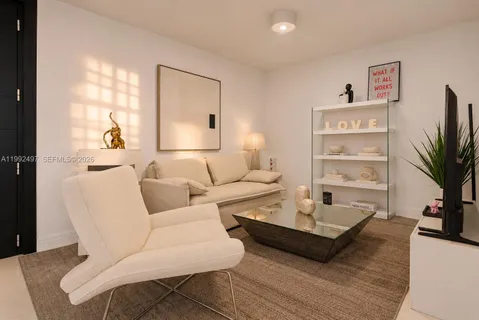 $8,000 | 200 Biscayne Blvd Way, Unit 5009, Miami, FL 33131