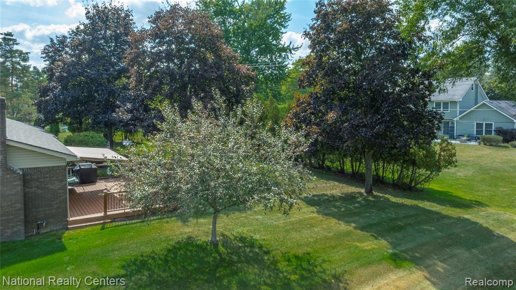 26131 Pleasant Valley Road Farmington Hills, MI 48331 - Photo 56 of 61