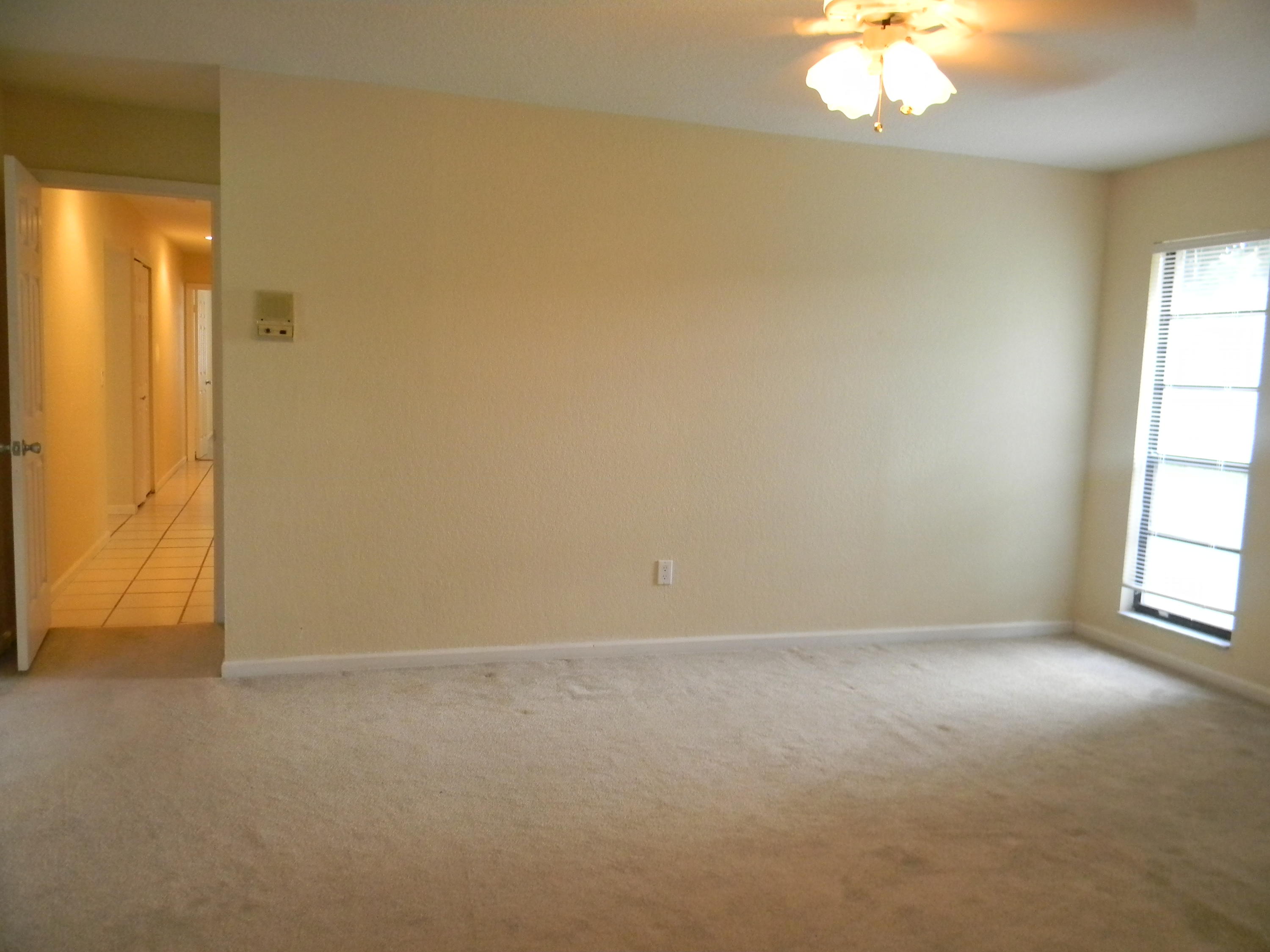 12131 Old Country Road Wellington, FL 33414 - Photo 9 of 22 DSCN3499