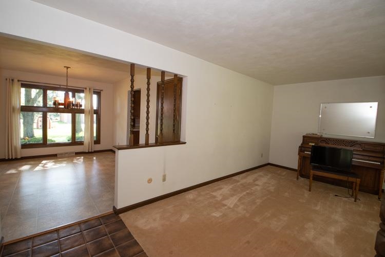 51832 Orange Road South Bend, IN 46628 - Photo 16 of 36 Gallery Image 16