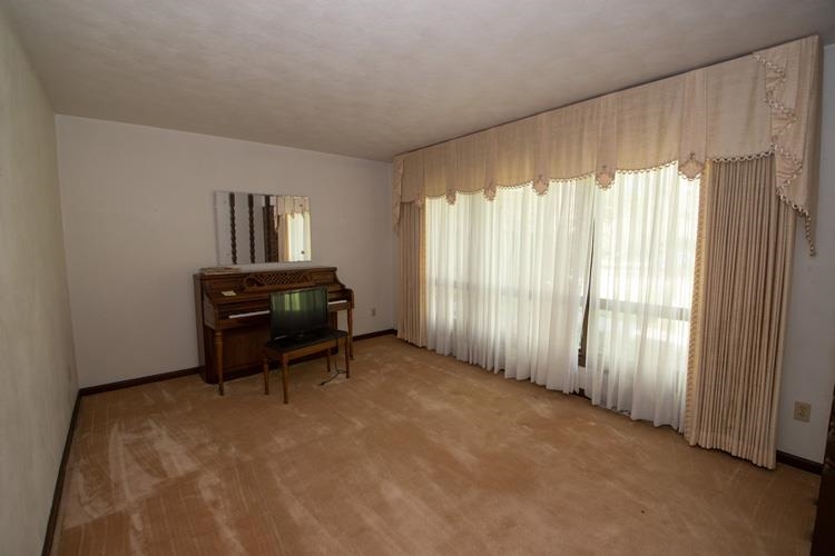 51832 Orange Road South Bend, IN 46628 - Photo 17 of 36 Gallery Image 17