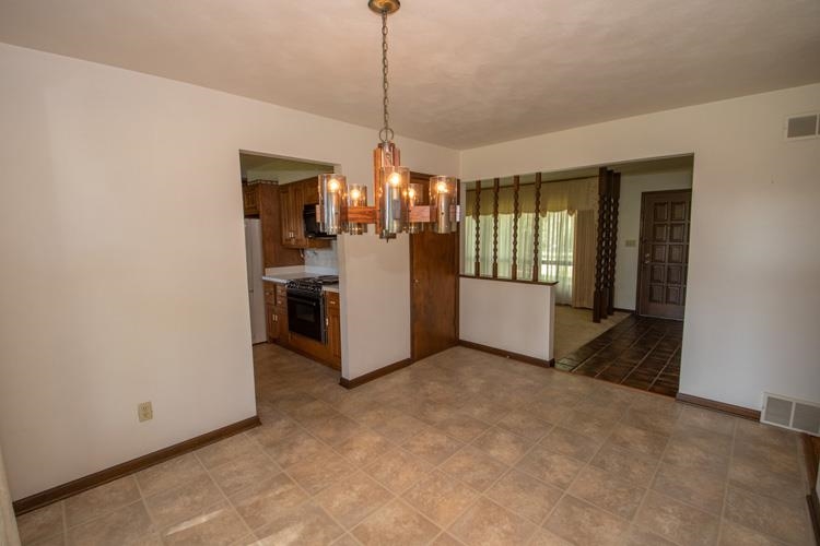 51832 Orange Road South Bend, IN 46628 - Photo 21 of 36 Gallery Image 21