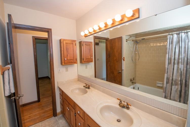 51832 Orange Road South Bend, IN 46628 - Photo 24 of 36 Gallery Image 24