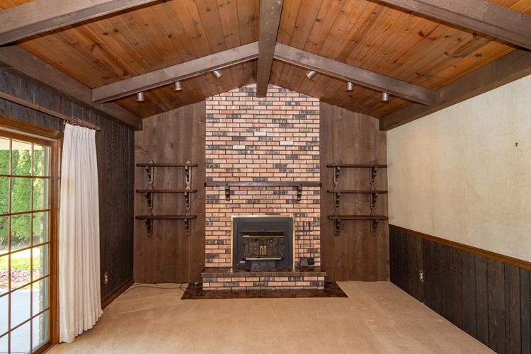 51832 Orange Road South Bend, IN 46628 - Photo 6 of 36 Gallery Image 6