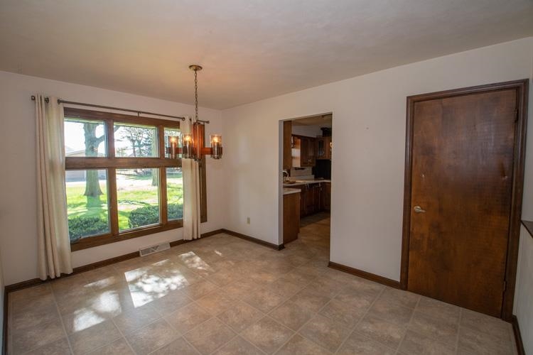 51832 Orange Road South Bend, IN 46628 - Photo 8 of 36 Gallery Image 8