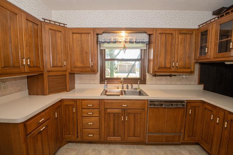 51832 Orange Road South Bend, IN 46628 - Photo 9 of 36 Gallery Image 9