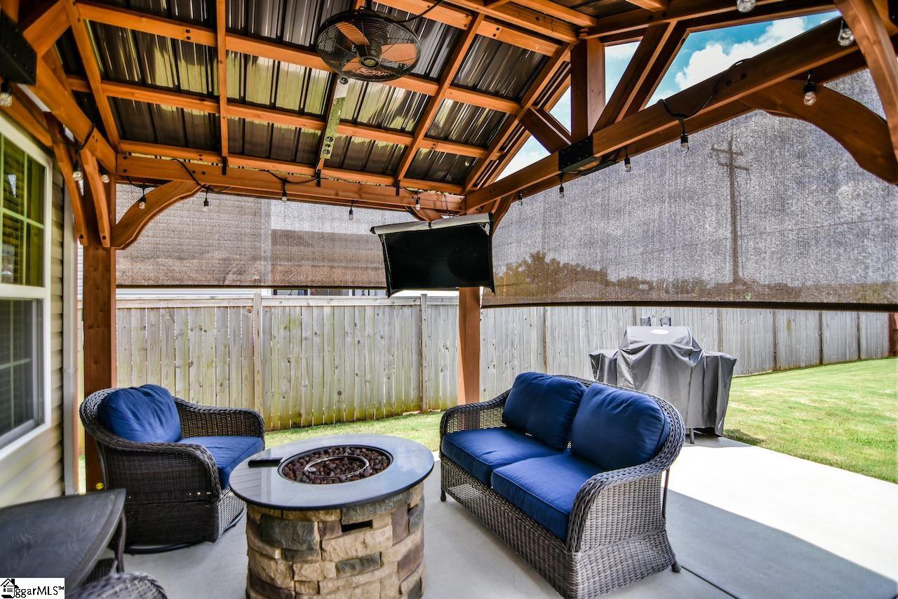 348 Bucklebury Road Greer, SC 29651 - Photo 9 of 31 Gallery Image 9