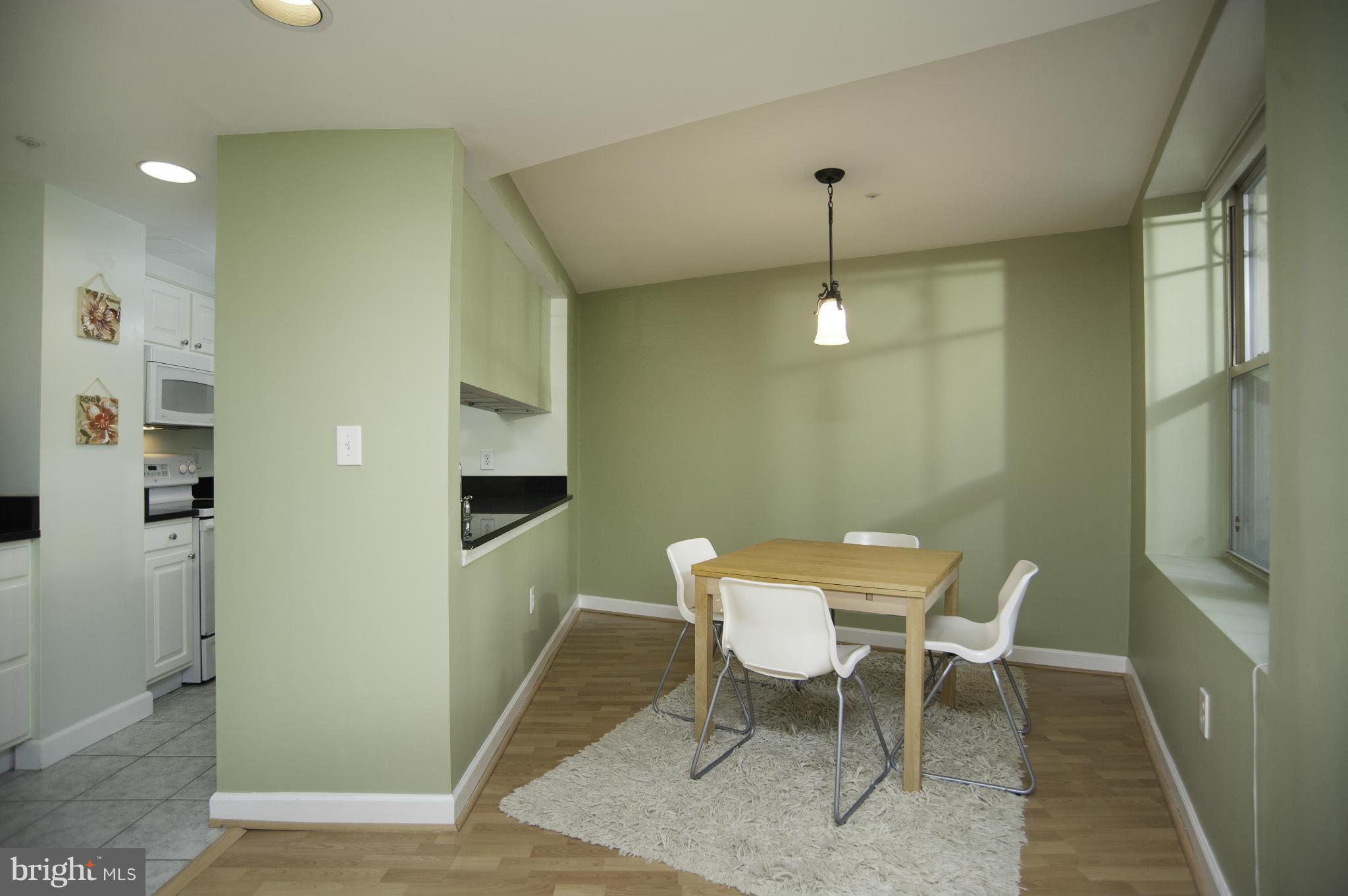 1801 Calvert Street Northwest, Unit G9 Washington, DC 20009 - Photo 8 of 25 Dining Room