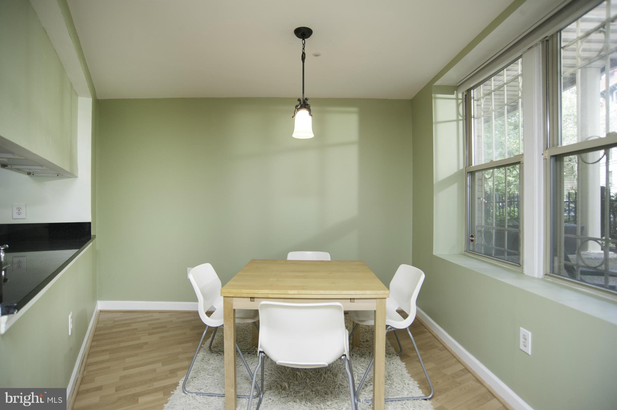 1801 Calvert Street Northwest, Unit G9 Washington, DC 20009 - Photo 9 of 25 Dining Room