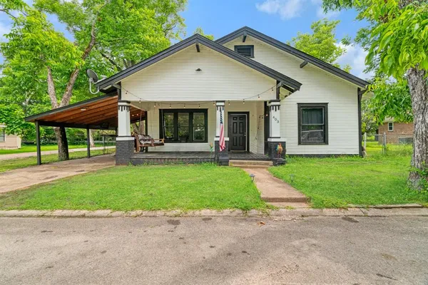 $149,000 | 403 Monroe Street, Deport, TX 75435