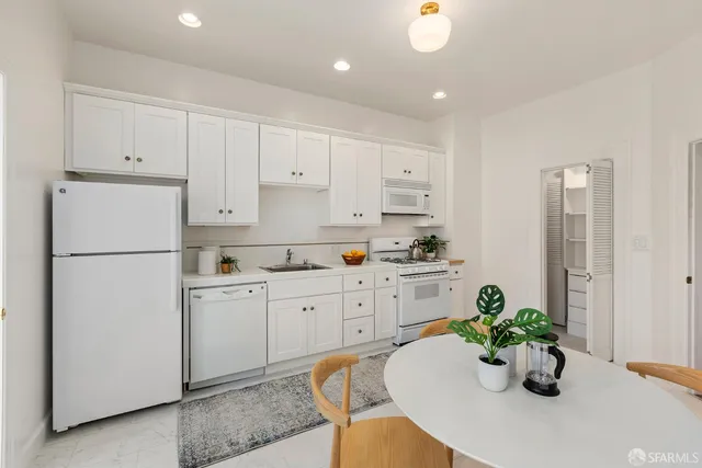 $2,195,000 | 1231-1233 4th Avenue, San Francisco, CA 94122