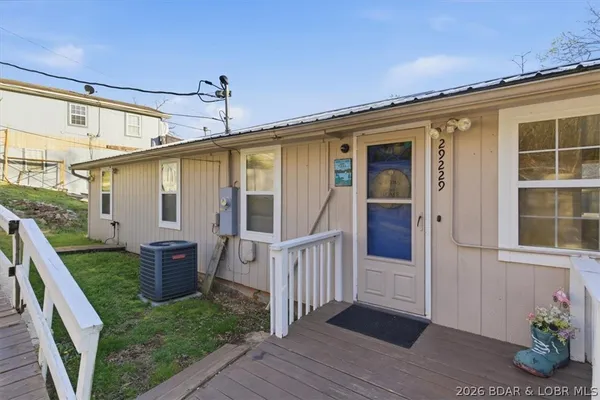 $249,900 | 29229 Hiawatha Drive, Stover, MO 65078