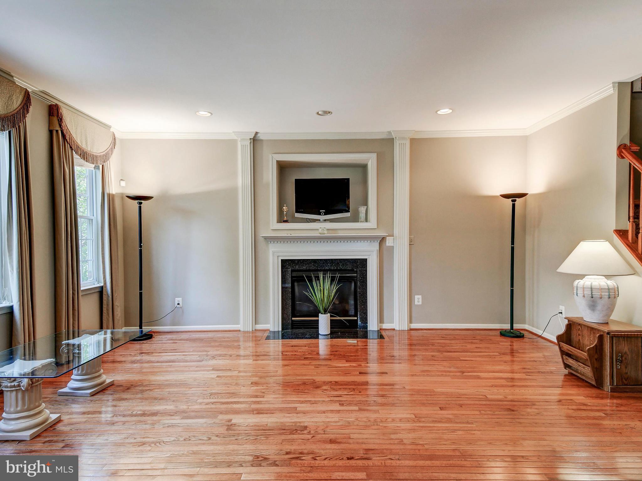 2014 Mars Run Road Baltimore, MD 21221 - Photo 20 of 41 Living Room with Gas Fireplace
