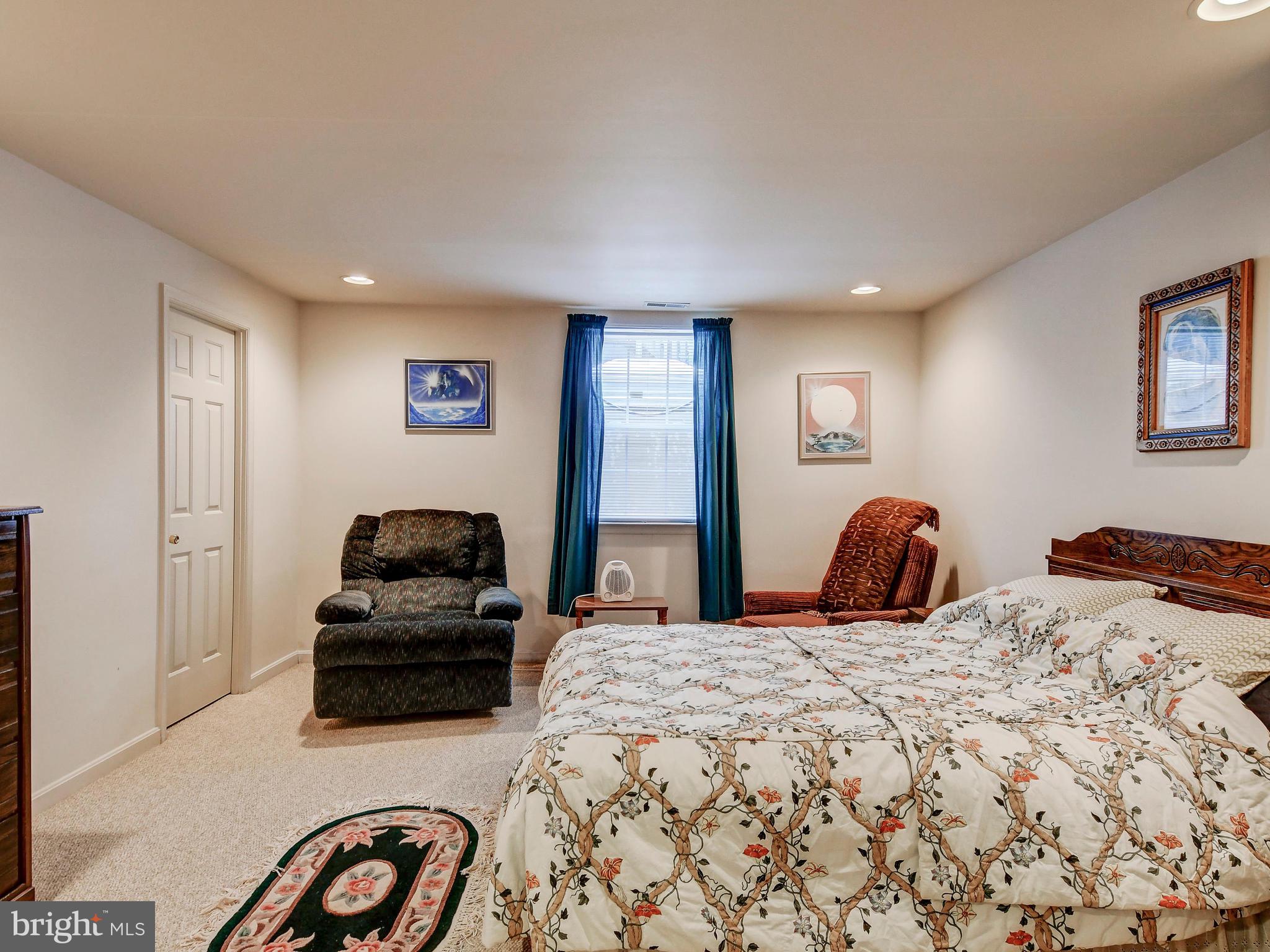 2014 Mars Run Road Baltimore, MD 21221 - Photo 32 of 41 3rd Bedroom