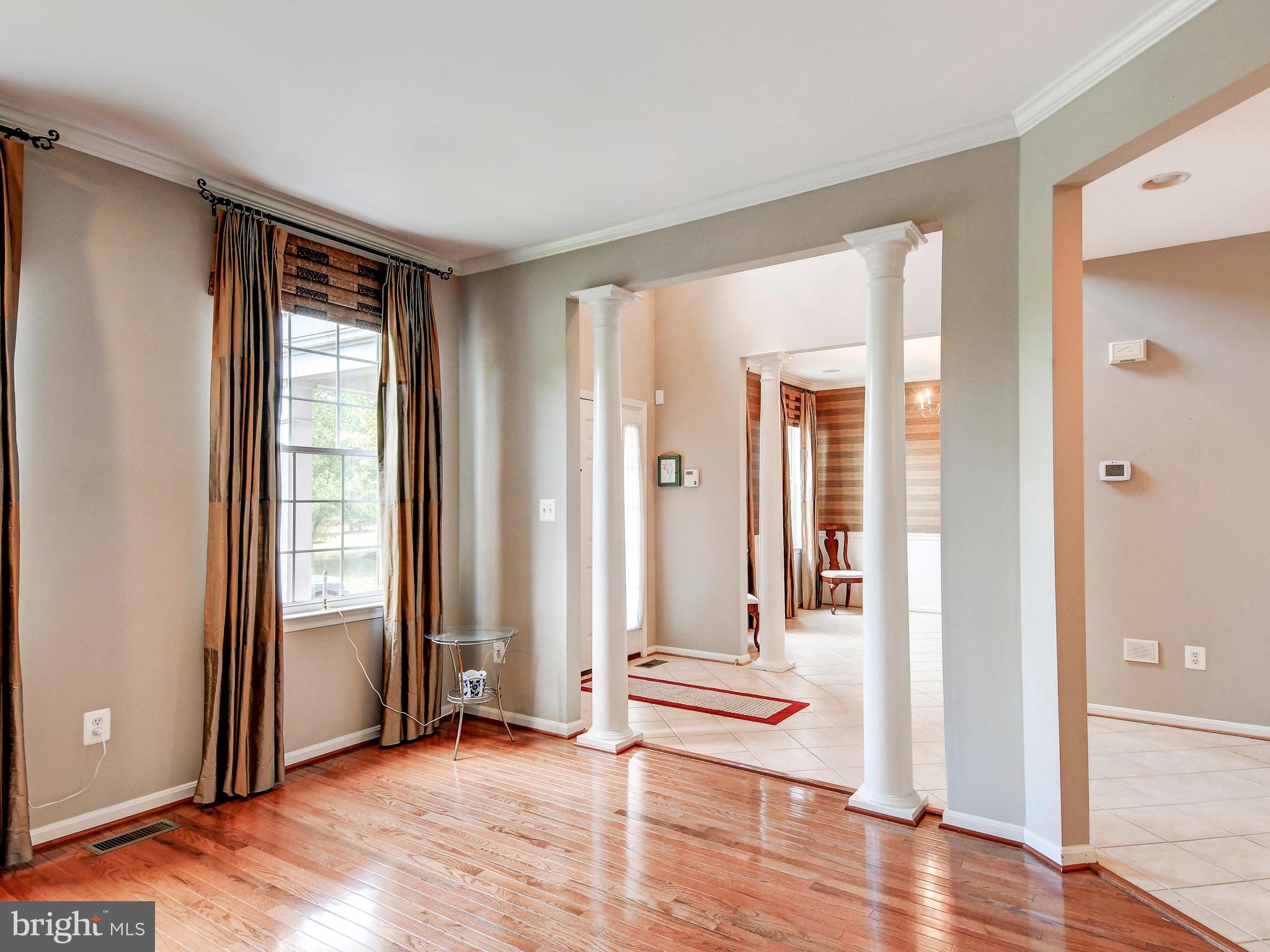 2014 Mars Run Road Baltimore, MD 21221 - Photo 8 of 41 Formal Living Room, Columns