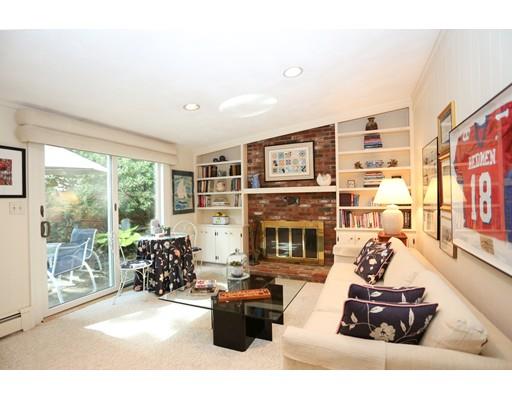 42 Ivy Road Wellesley, MA 02482 - Photo 11 of 21