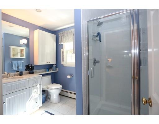 42 Ivy Road Wellesley, MA 02482 - Photo 15 of 21