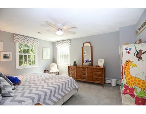 42 Ivy Road Wellesley, MA 02482 - Photo 19 of 21