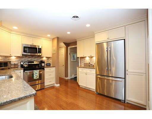 42 Ivy Road Wellesley, MA 02482 - Photo 5 of 21