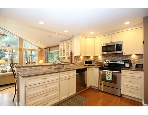 42 Ivy Road Wellesley, MA 02482 - Photo 6 of 21