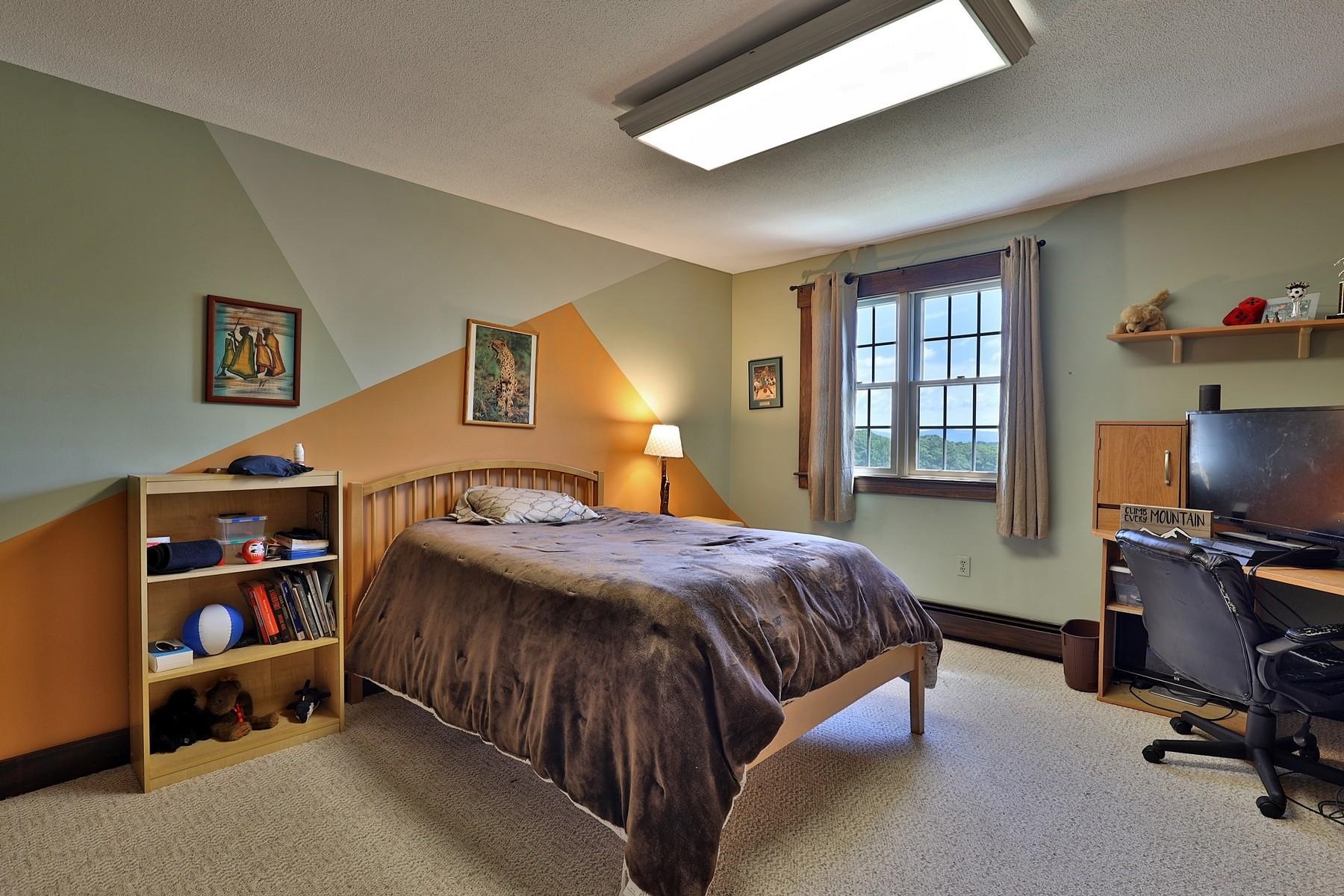 93 Barlow Road Springfield, VT 05156 - Photo 24 of 39
