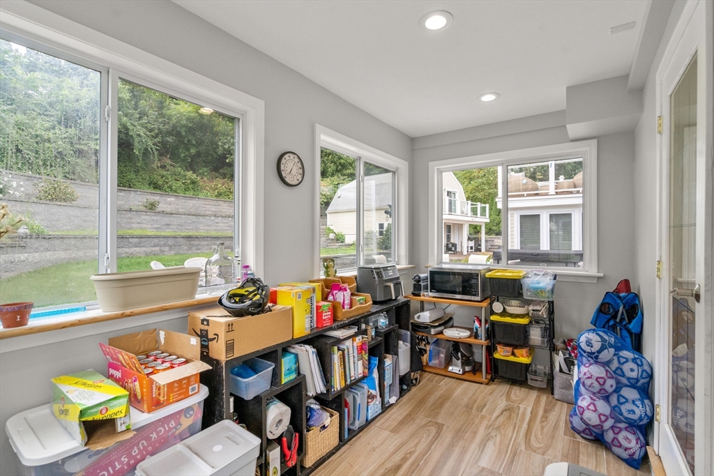 27 Hamilton Place Needham, MA 02494 - Photo 24 of 42