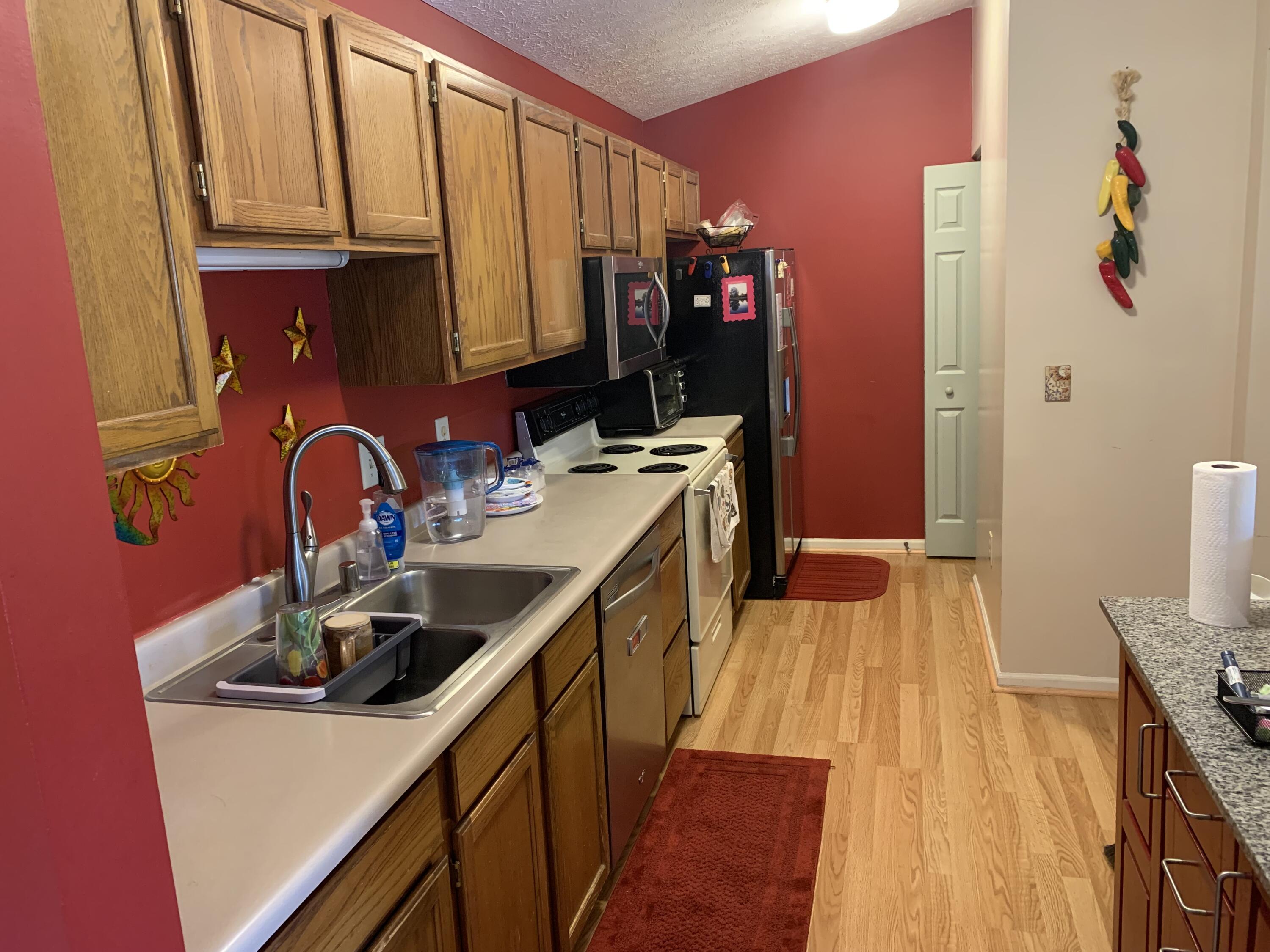 360 Timber Ridge Drive, Unit 12 Wilder, KY 41071 - Photo 3 of 18 Gallery Image 3
