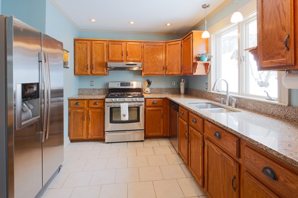 116 Albemarle Road Waltham, MA 02452 - Photo 11 of 24 Gallery Image 11