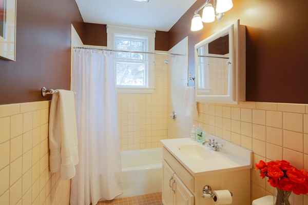 116 Albemarle Road Waltham, MA 02452 - Photo 12 of 24 Gallery Image 12
