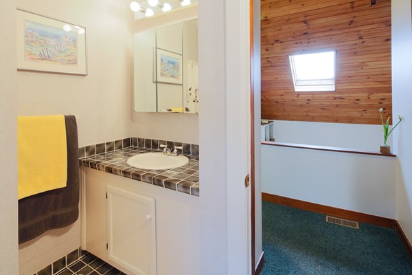 116 Albemarle Road Waltham, MA 02452 - Photo 20 of 24 Gallery Image 20