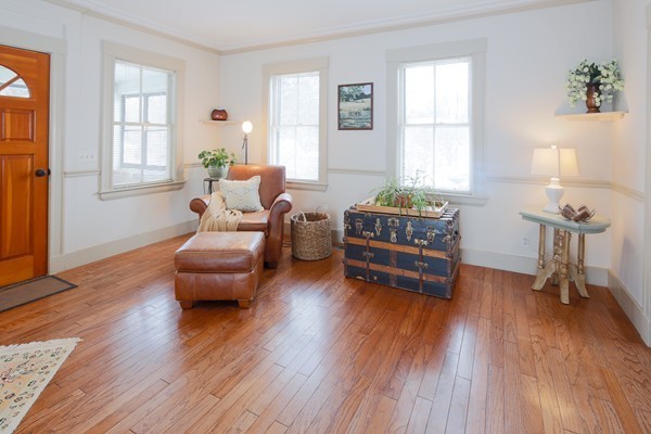 116 Albemarle Road Waltham, MA 02452 - Photo 8 of 24 Gallery Image 8