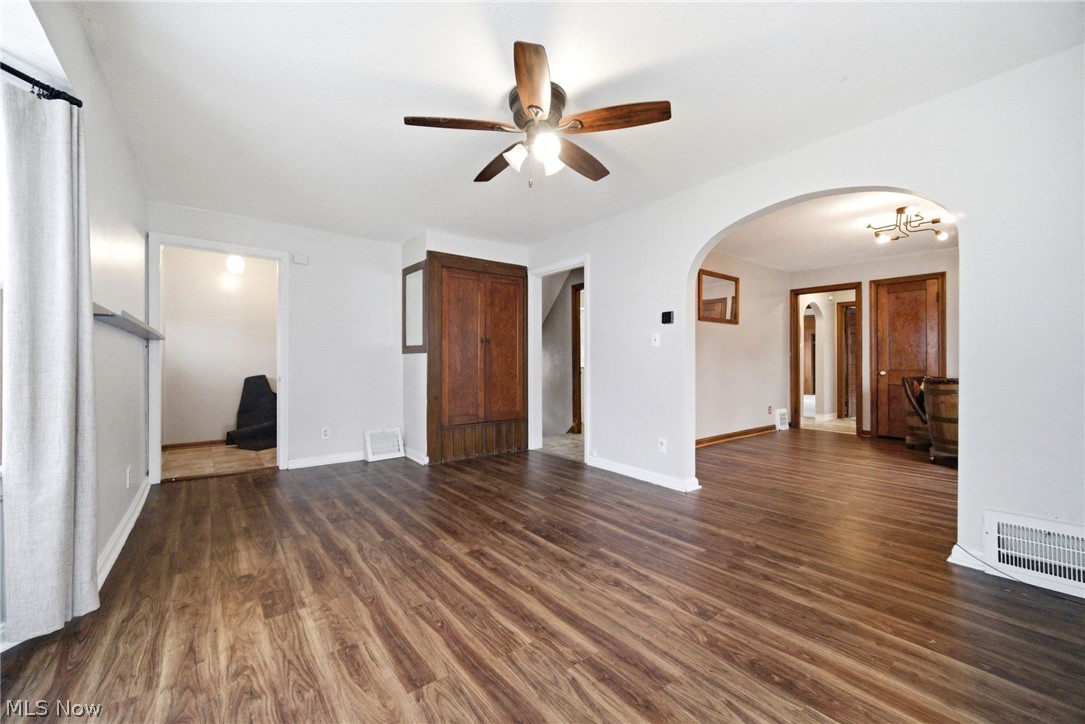 5918 Maplewood Road Cleveland, OH 44124 - Photo 6 of 47 Gallery Image 6