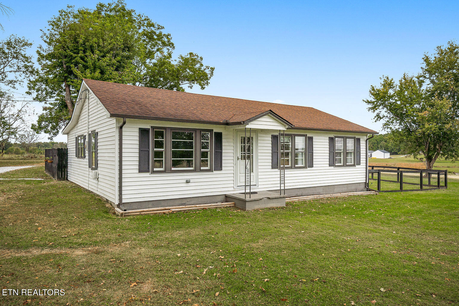 1429 Browntown Road Sparta, TN 38583 - Photo 6 of 44 DSC08258
