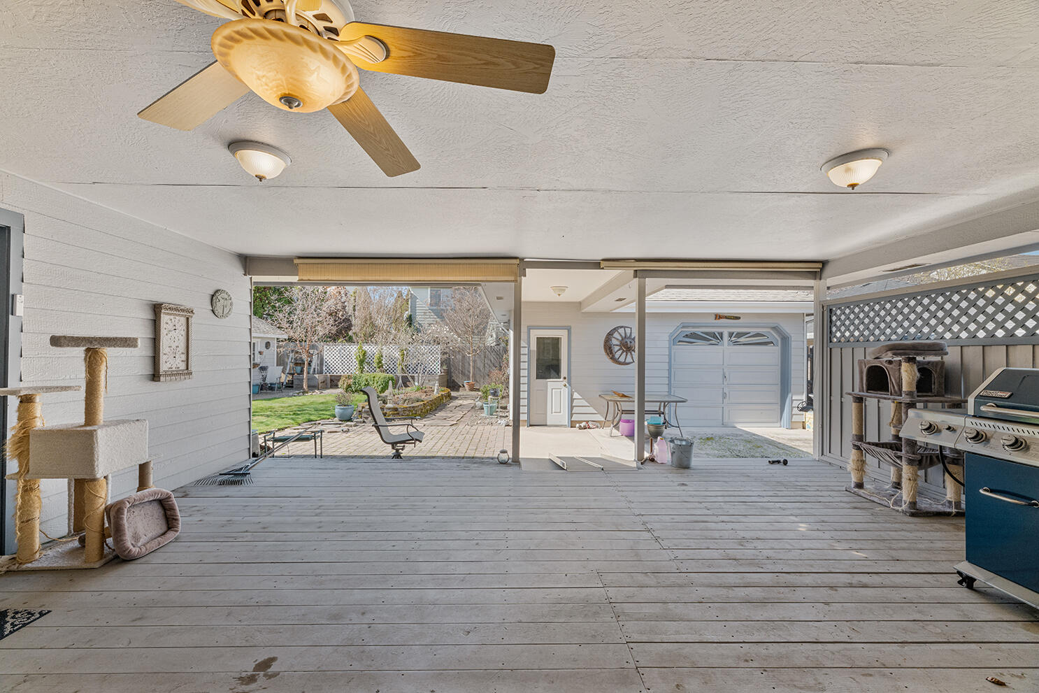 296 Brandon Street Central Point, OR 97502 - Photo 20 of 30 DSC_7928