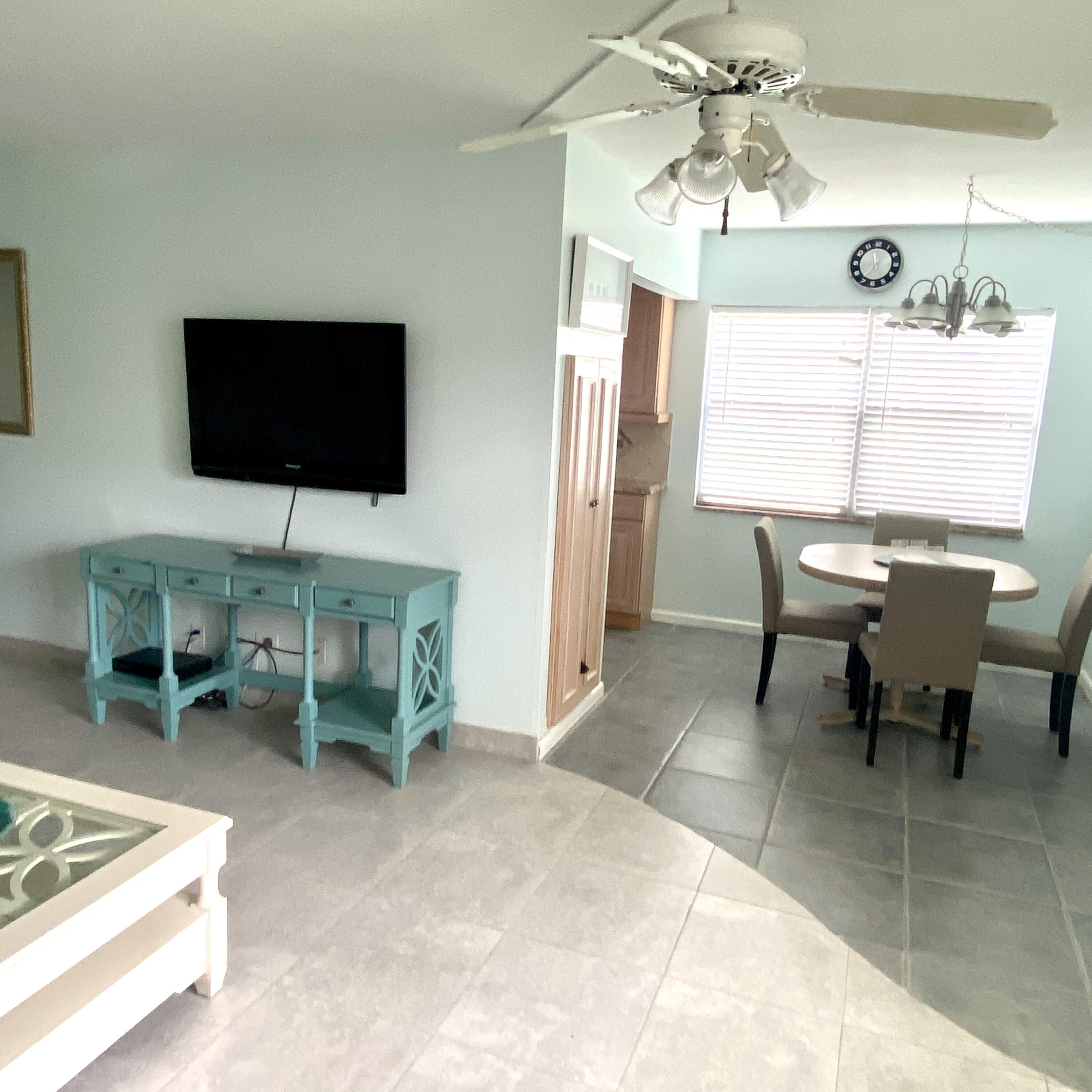 392 Brighton J Boca Raton, FL 33434 - Photo 9 of 54 LR & DR