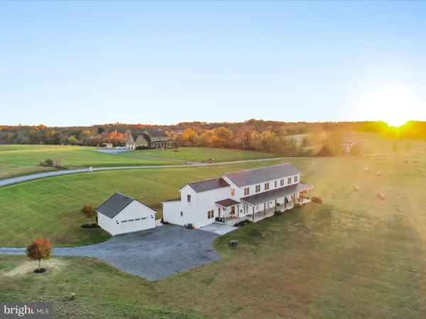 $975,000 | 197 Rawhide Lane, Shenandoah Junction, WV 25442