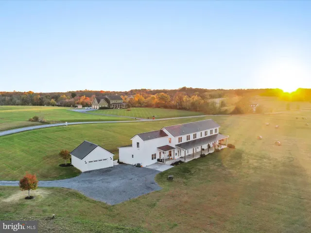 $975,000 | 197 Rawhide Lane, Shenandoah Junction, WV 25442